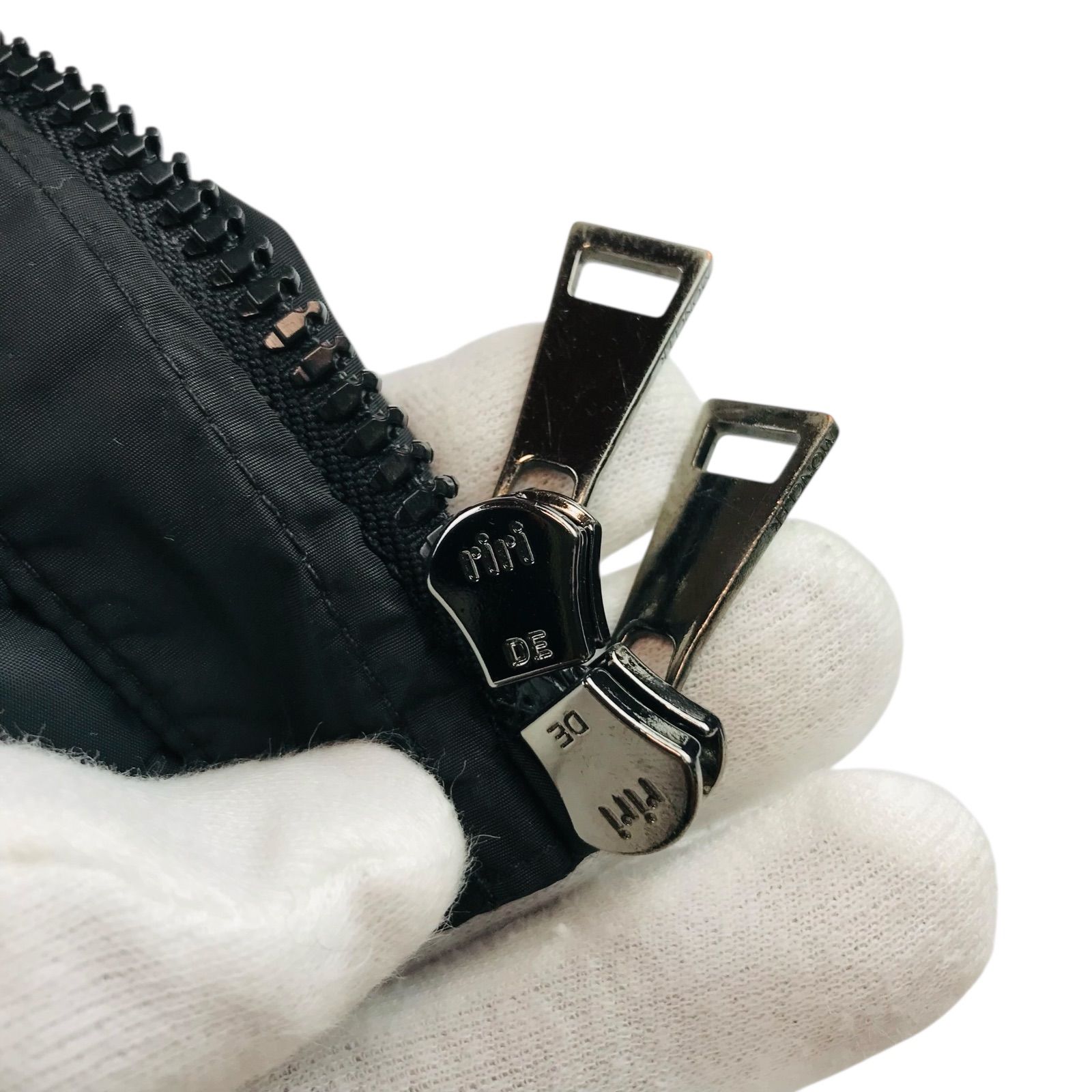 美品☆MONCLER・モンクレール HIRONDELLE レディース ブランドロゴタグ