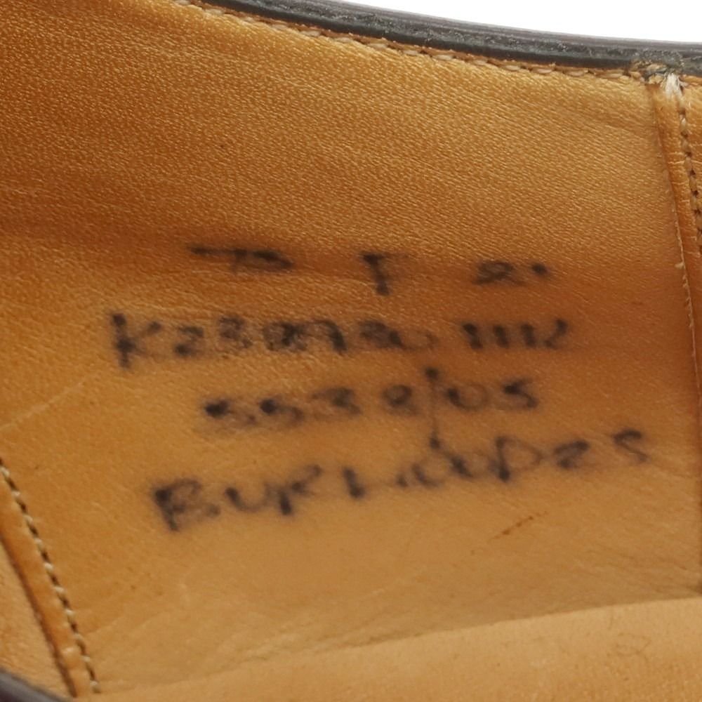 ダークブラウン