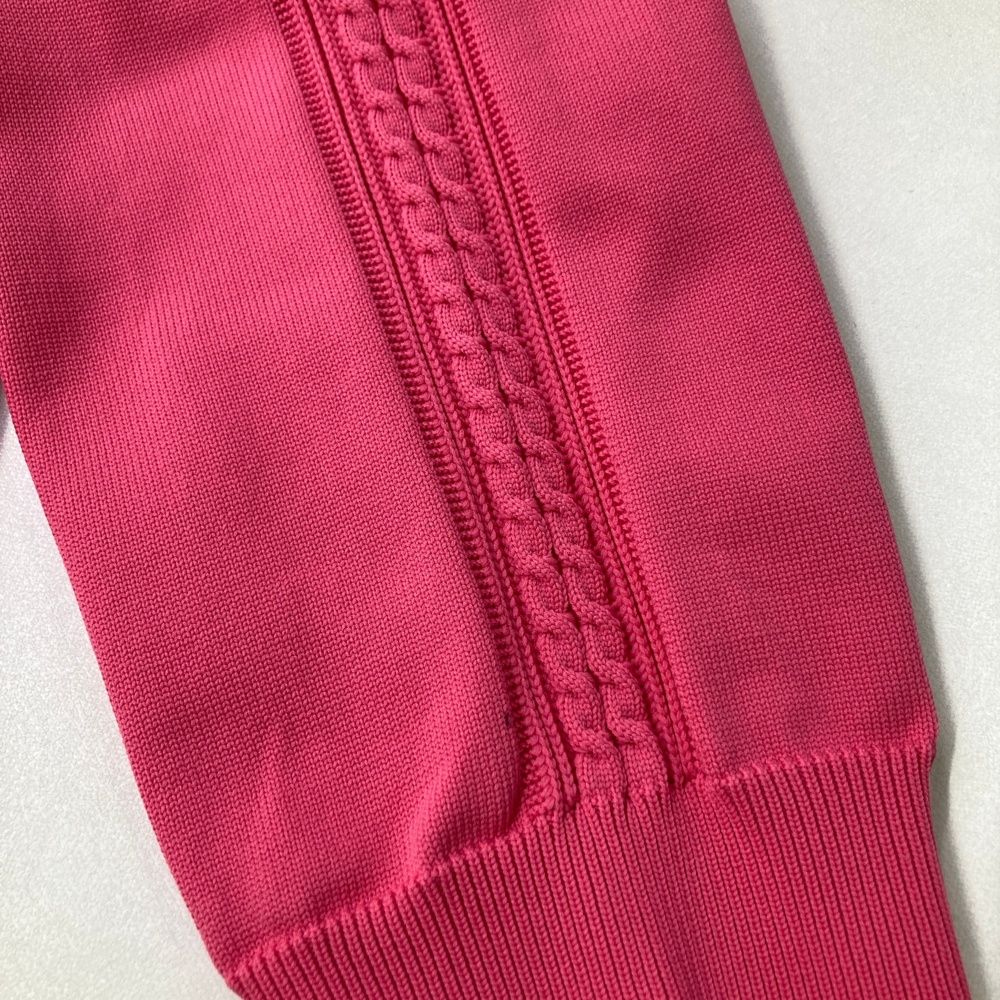 ニットパーカー