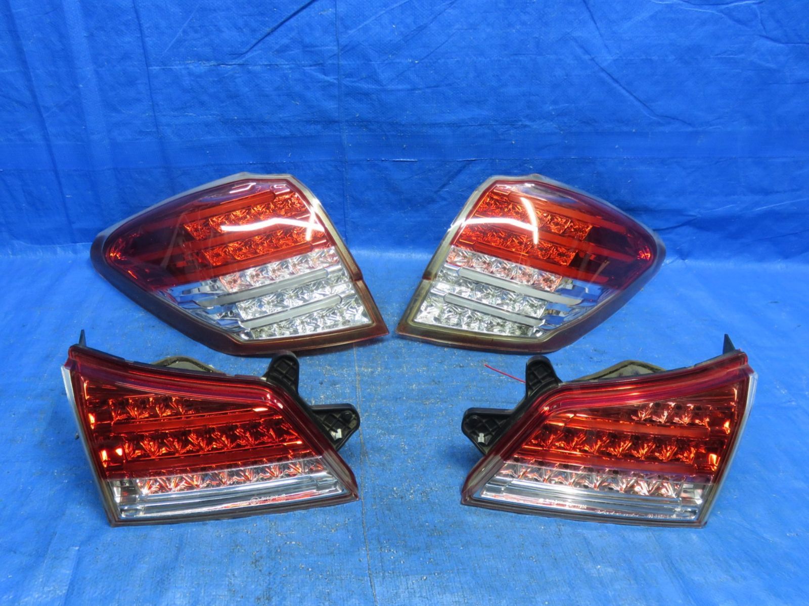 LA7277* 点灯OK スバル BR9 レガシィ|ワゴン 社外|LED テールライト テールランプ|フィニッシャー 4点|Valenti 60-1407 |BRM BRG 色褪せ