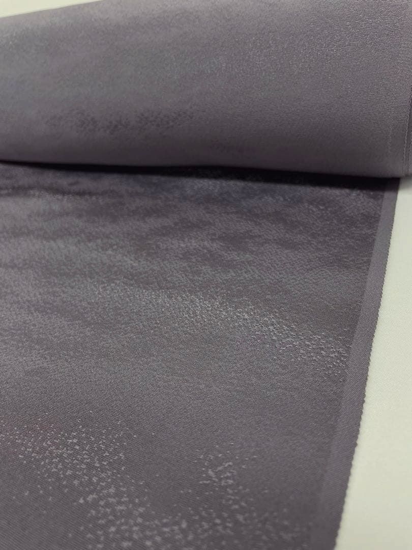 色無地 紋意匠 八掛付 源氏鼠色 正絹 反物 - メルカリ