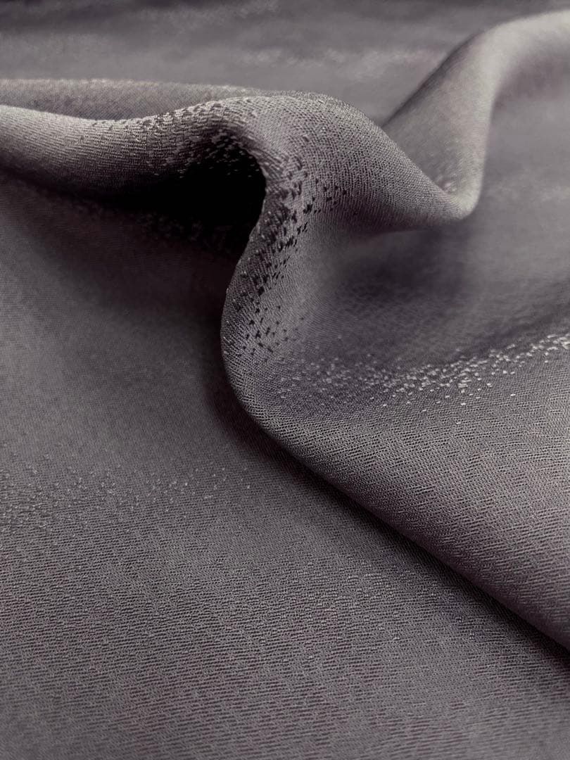 色無地 紋意匠 八掛付 源氏鼠色 正絹 反物 - メルカリ