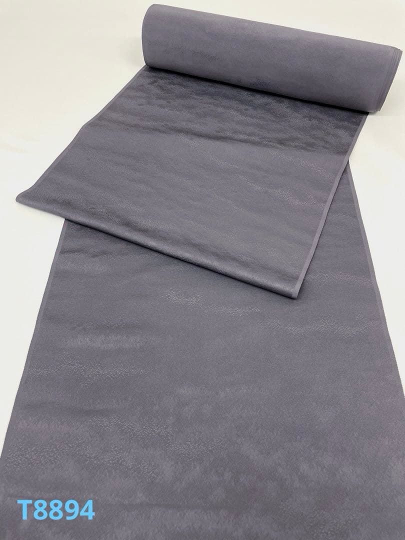 色無地 紋意匠 八掛付 源氏鼠色 正絹 反物 色無地 紋意匠 八掛付 源氏鼠色 正絹 反物 - メルカリ