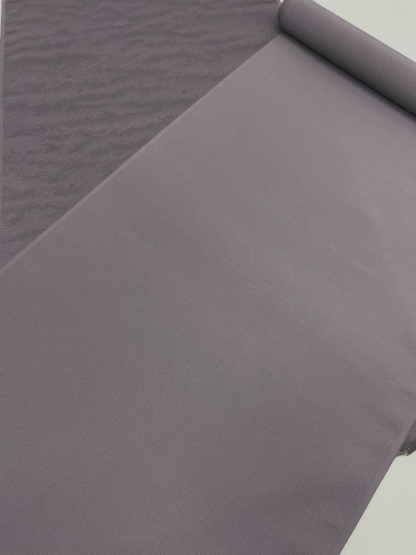 色無地 紋意匠 八掛付 源氏鼠色 正絹 反物 - メルカリ