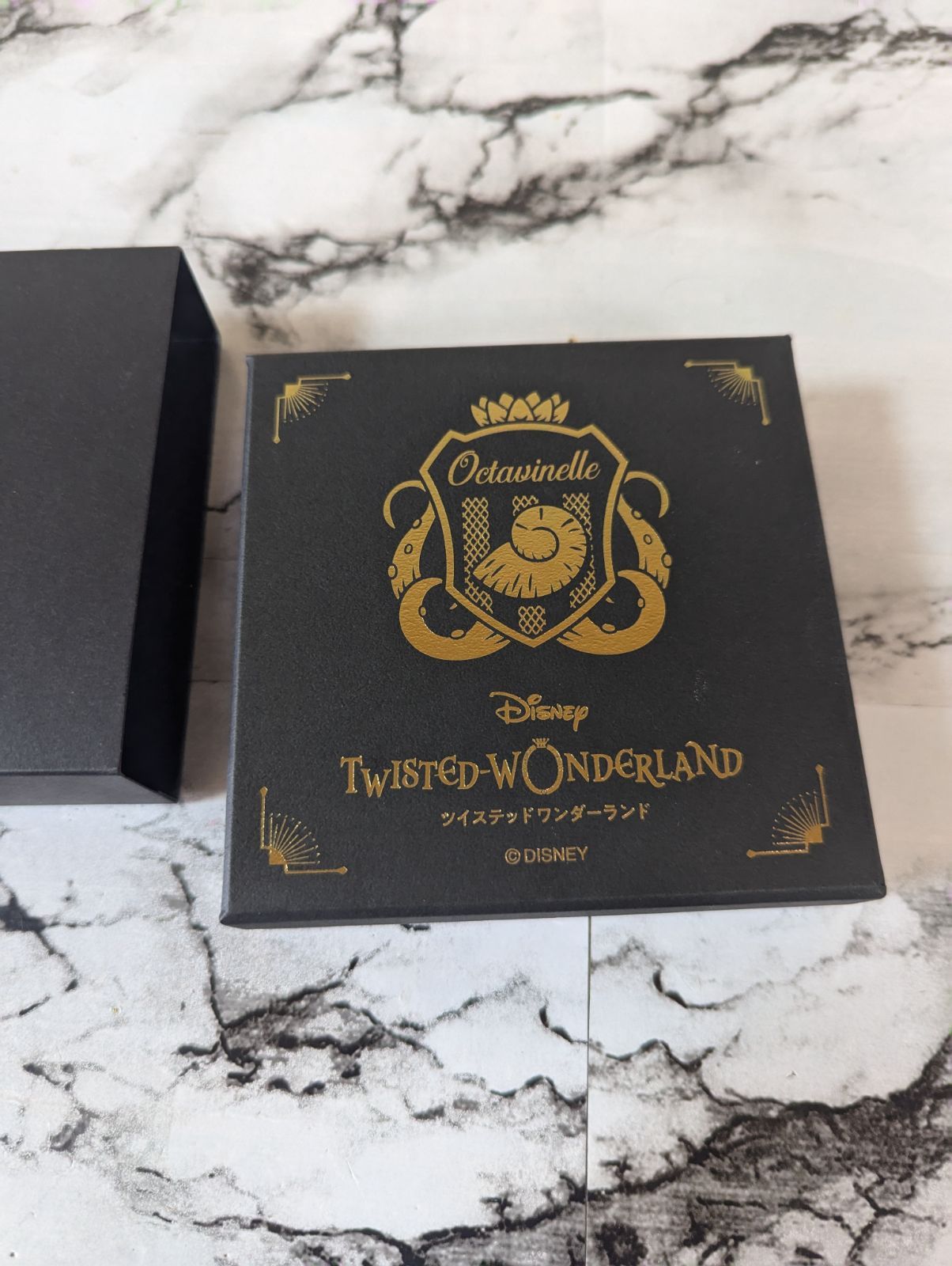 ディズニー ツイステッドワンダーランド レプリカ腕章 (オクタ