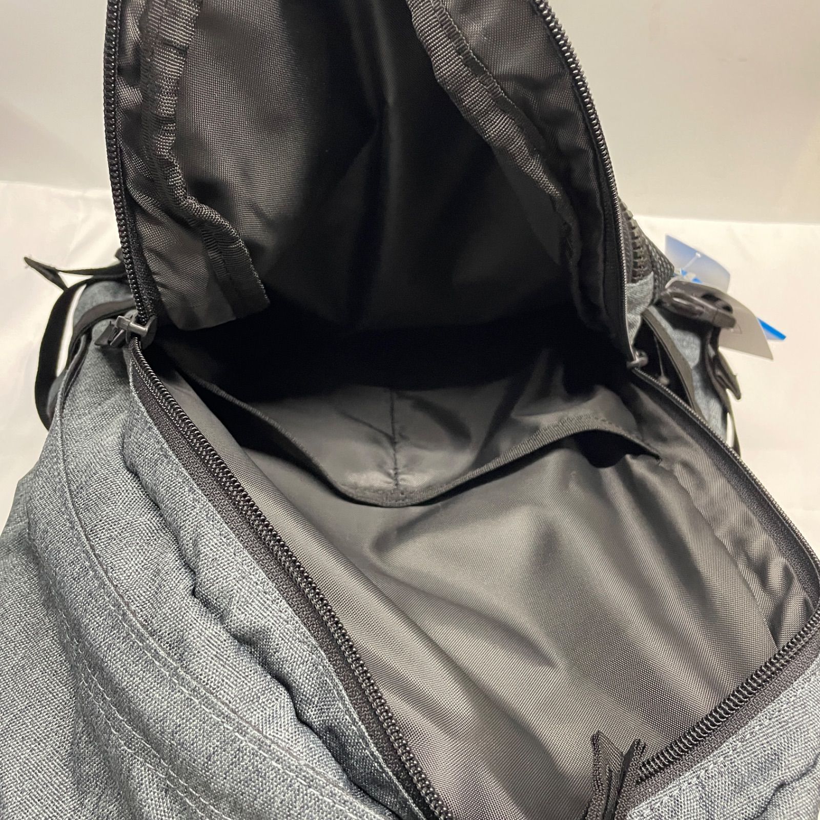 ◇ Columbia FOX RIM 28L BACKPACK [ PU8215 ] 【タグ付き/保管品 