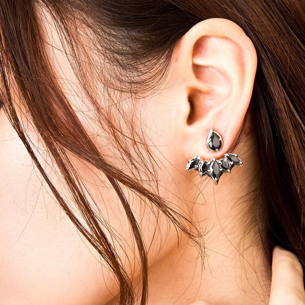 ルシファーイヤージャケットピアス ブラック アルテミスクラシック シルバー ジュエリーブランド