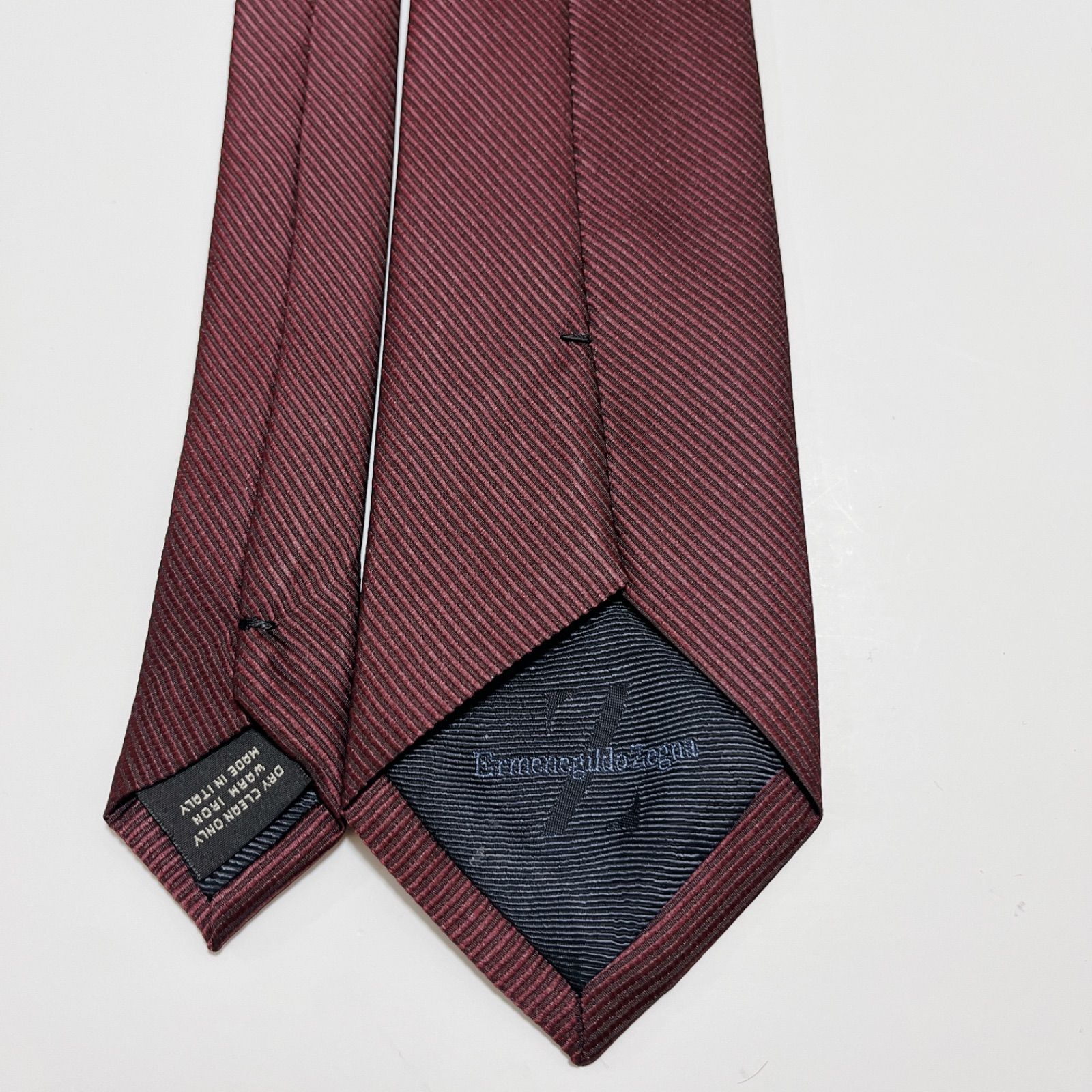 ꧁美品꧂ エルメネジルドゼニア ネクタイ 無地 ソリッドタイ ブラック 光沢 美品 エルメネジルドゼニア ネクタイ ハイブランド ソリッドタイ 無地