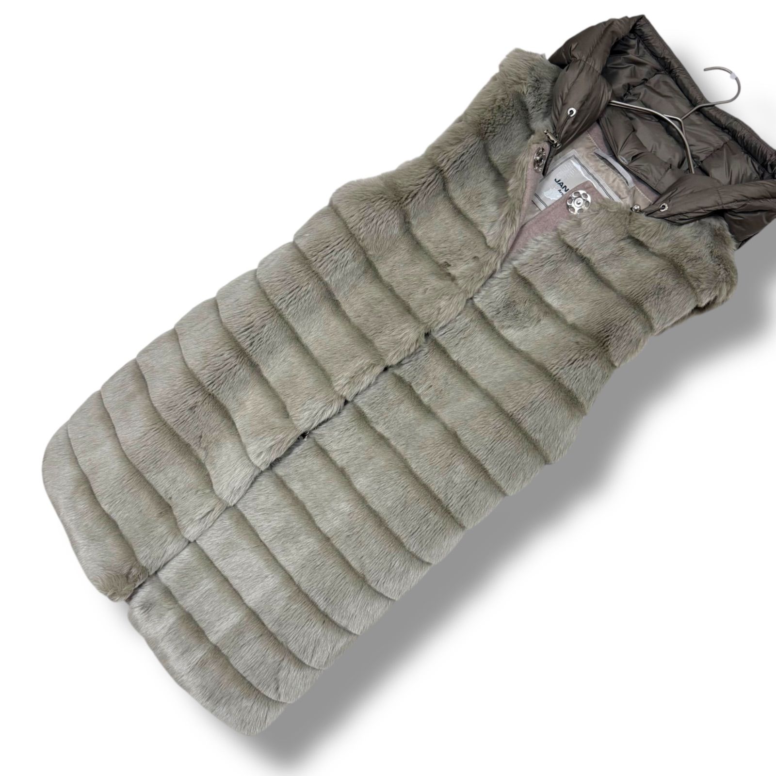 美品 MOORER社 JAN MAYEN ふわふわエコファー ダウンベスト 雑誌掲載品