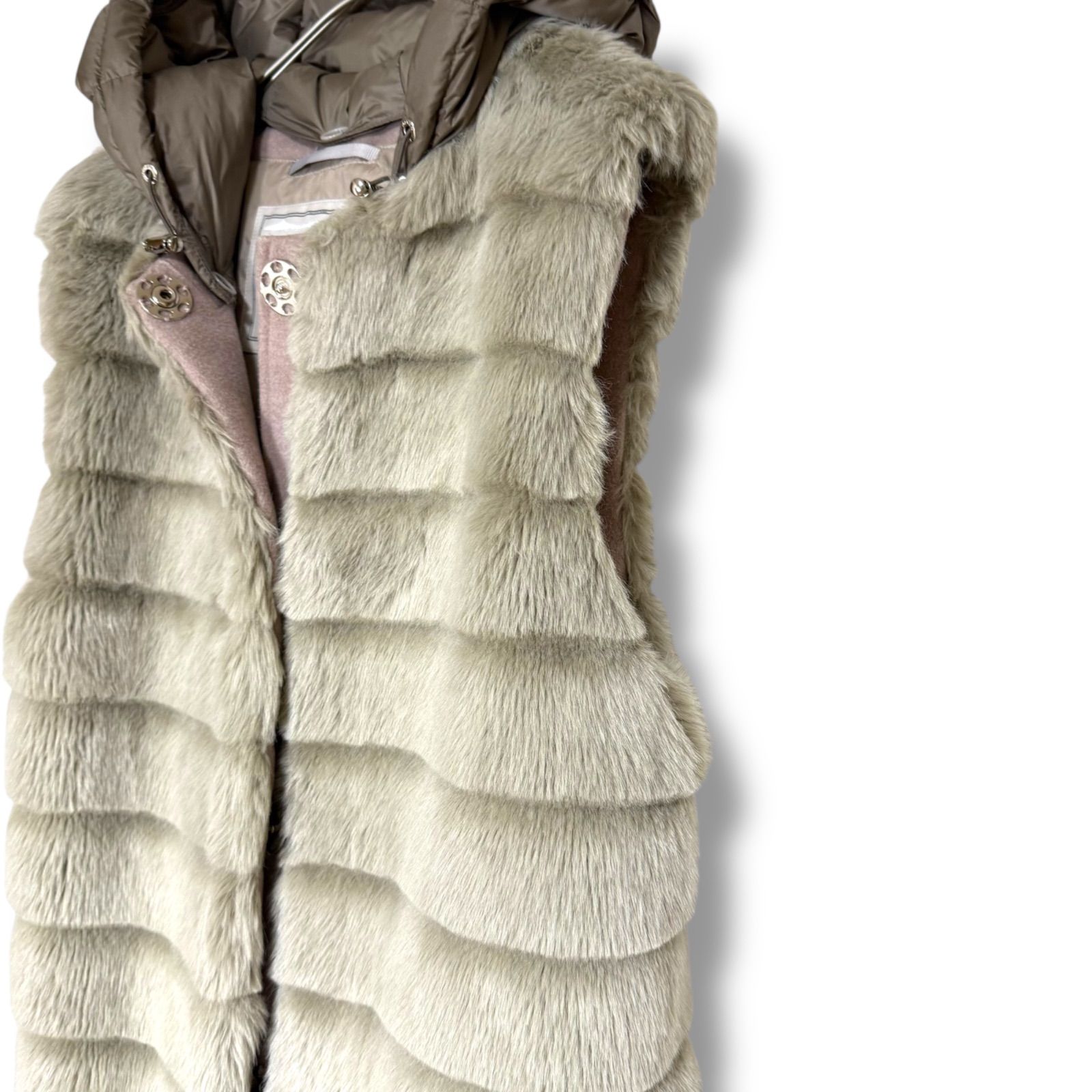 美品 MOORER社 JAN MAYEN ふわふわエコファー ダウンベスト 雑誌掲載品