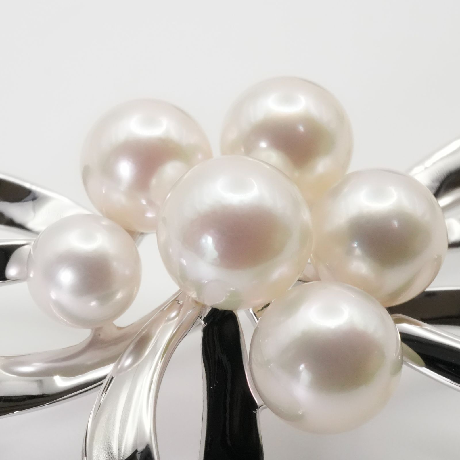 美品 ミキモト リボンモチーフ ブローチ パール アコヤ真珠/25-1975S