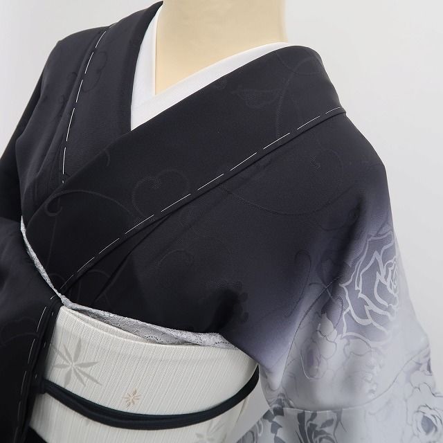 ❁tomihisa❁新品 室華風 落款 薔薇 モノトーン 着物 正絹 仕付け糸付