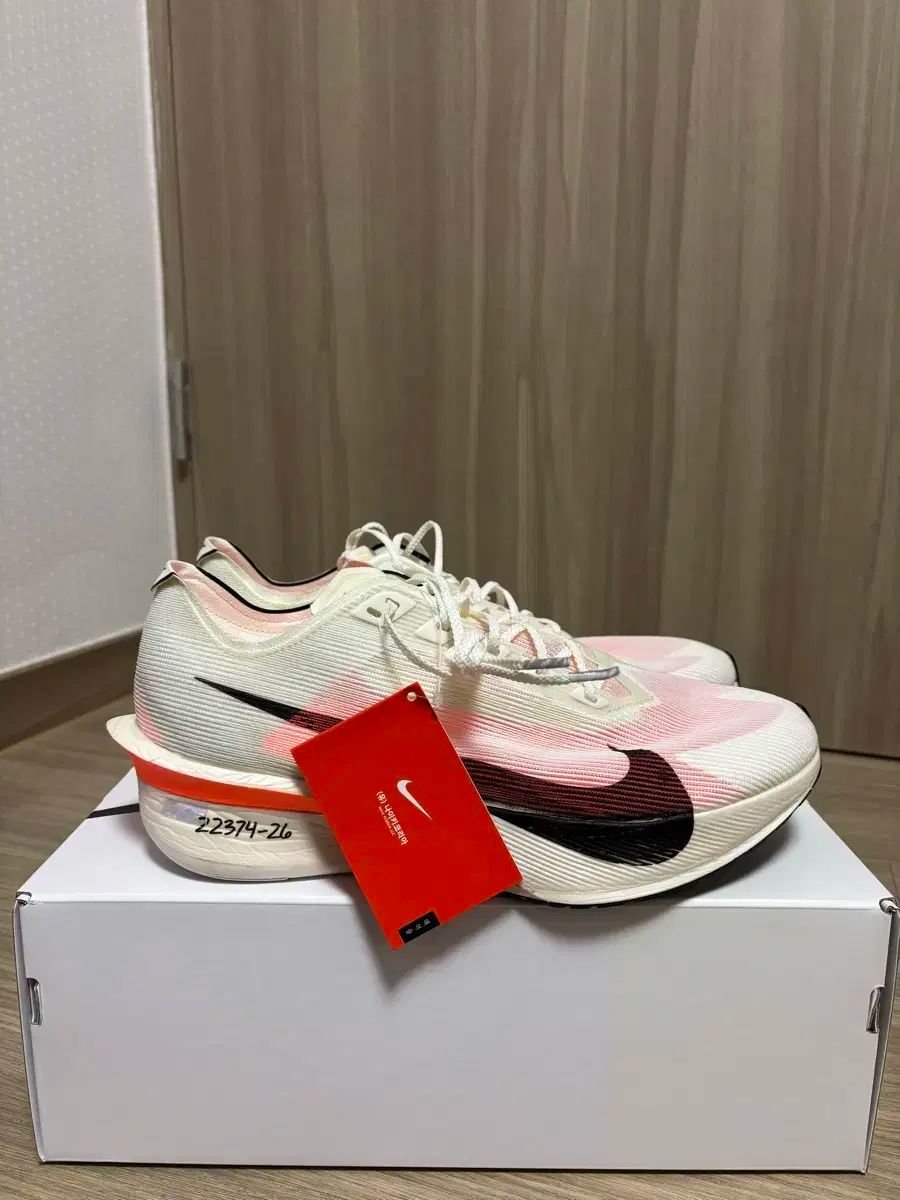 ナイキ ヴェイパーフライ4 プロト 285