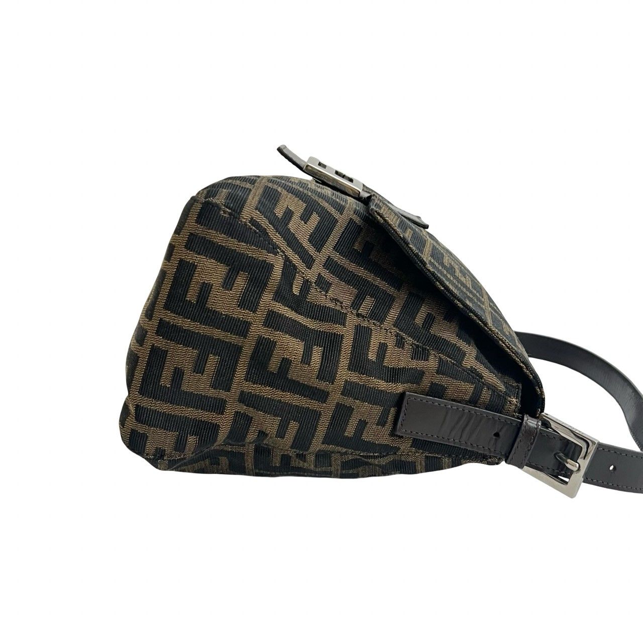レディース 極 美品 FENDI フェンディ ズッカ 柄 FF ロゴ 金具 