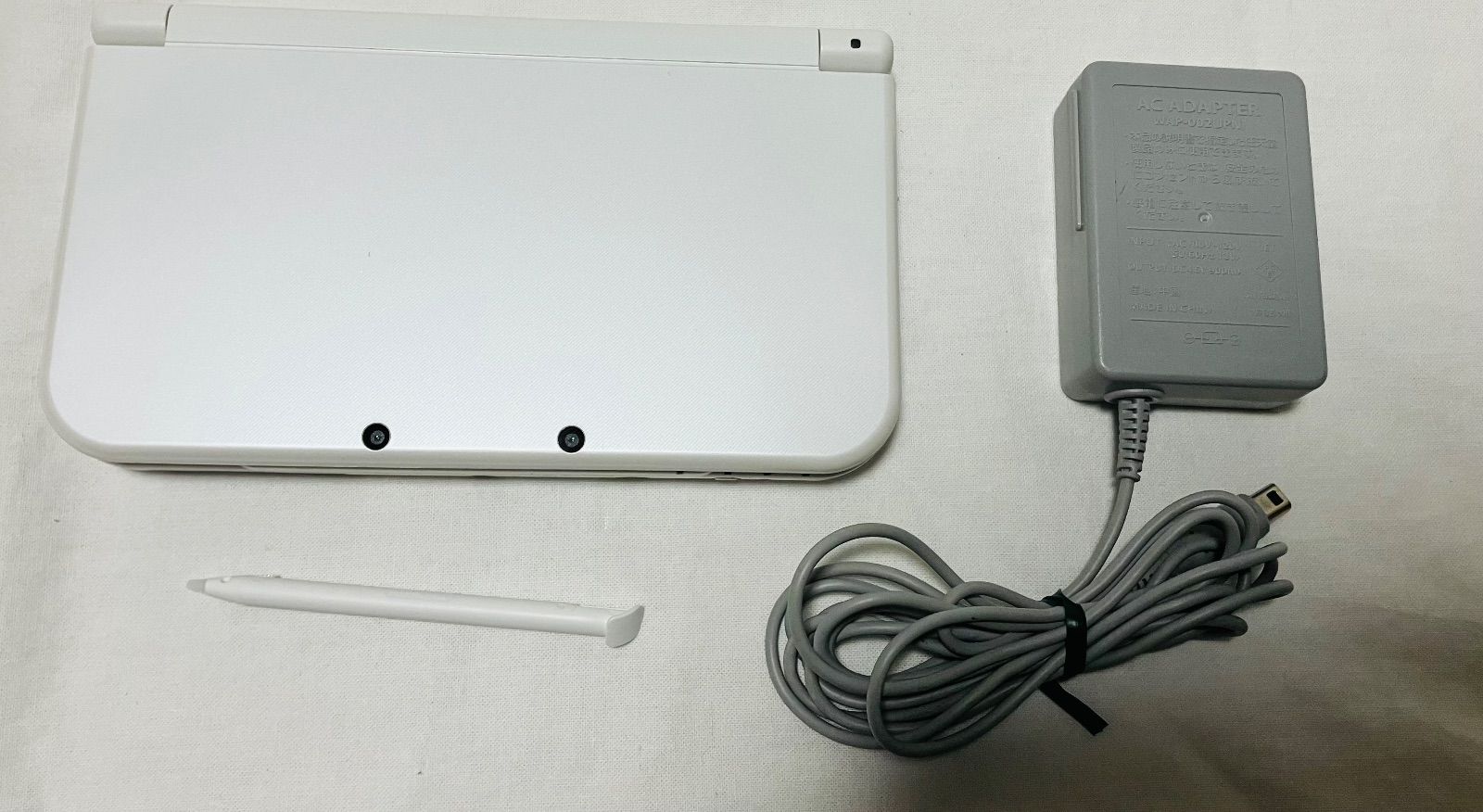 Nintendo Newニンテンドー3DS LL パールホワイト