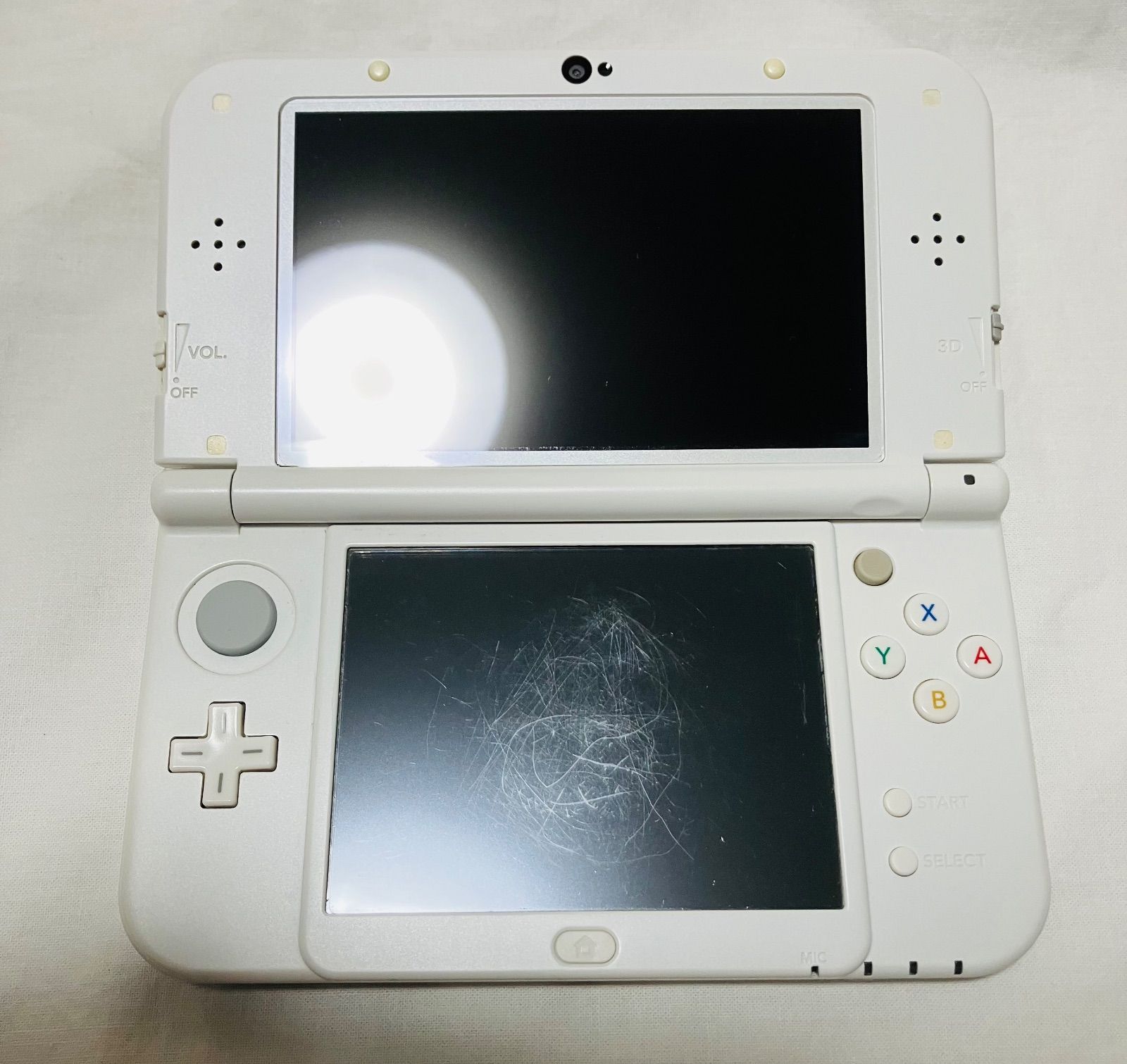 パールホワイト