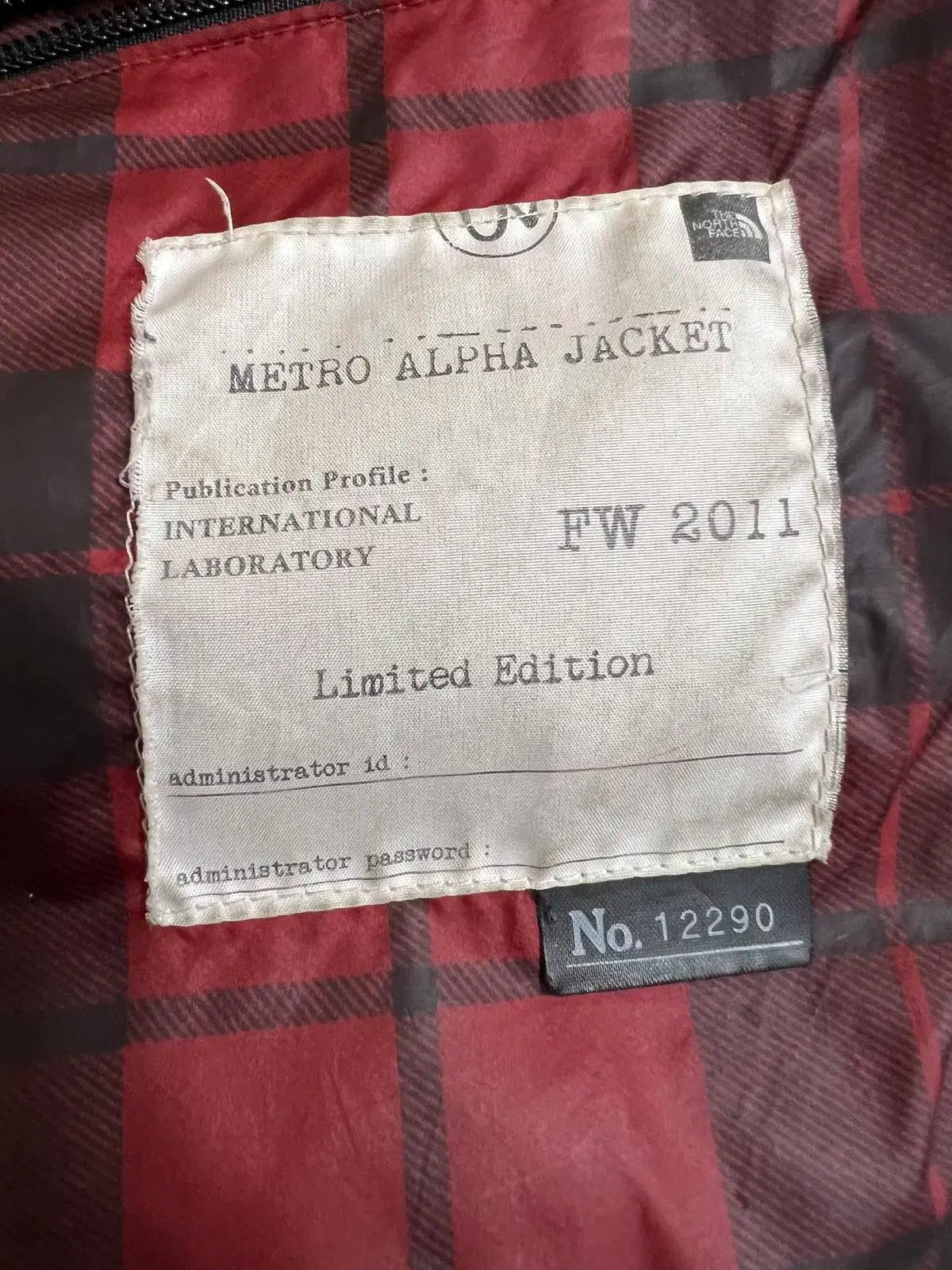 メトロアルファジャケット