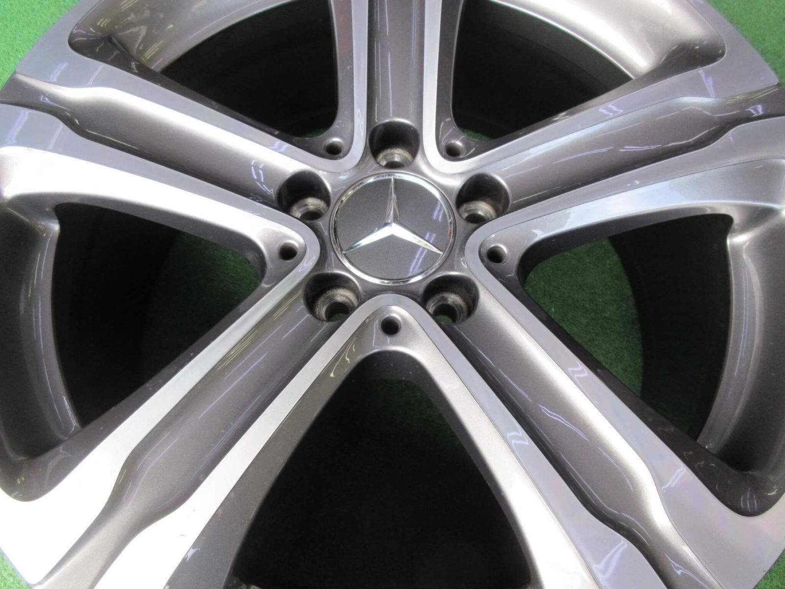 メルセデスベンツ ＧＬＣ純正ホイール 8J-18 5H112 38 目立った傷も無く程度良好です♪スタッドレス用に是非 FFCRYSTALESIA_COM