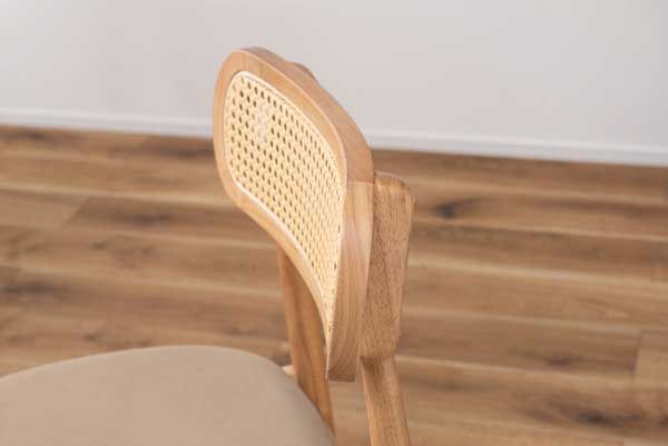 人工ラタン背もたれ