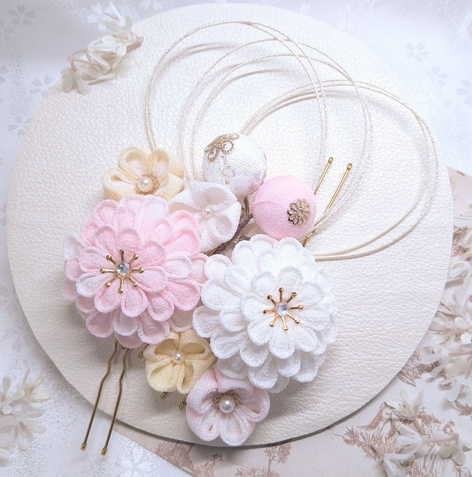 つまみ細工の髪飾り❀やわらかなピンク色❀4点セット❀C-a - メルカリ