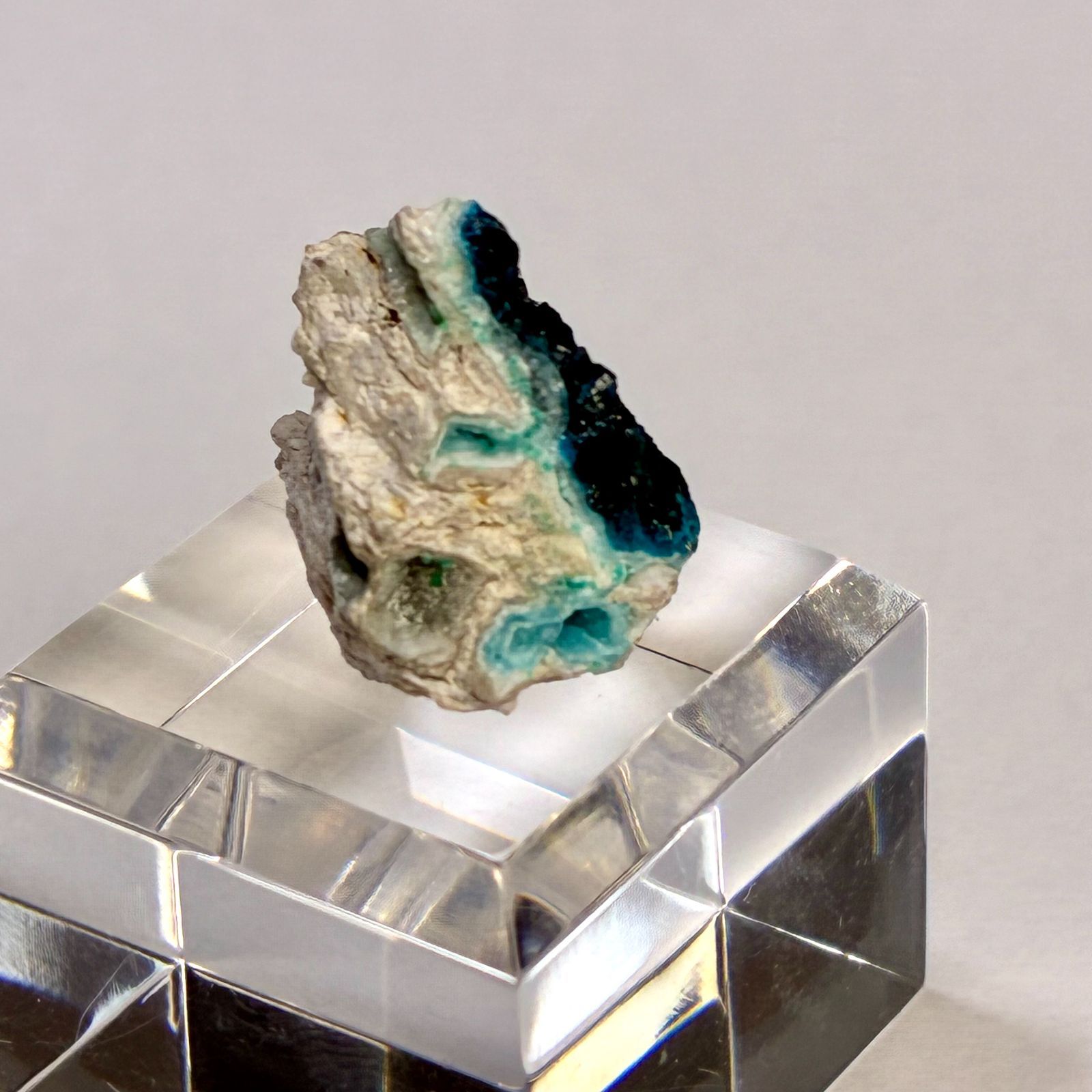 コンゴ共和国 パラバンダ産ヘミモルファイト 原石 鉱物 天然石 パワーストーン No.1710