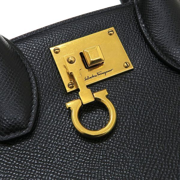 ステューディオ