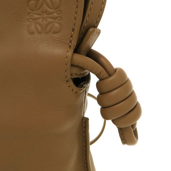 価値がある ロエベ フラメンコクラッチ ミニ ナパカーフ A411FC2X37 Aランク ２年保障、送料無料。