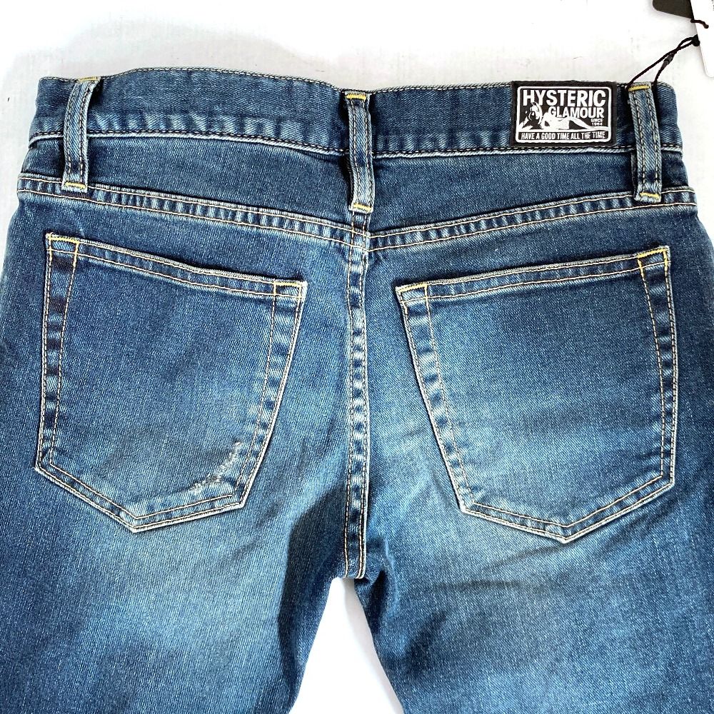 スキニーデニムパンツ ダメージ