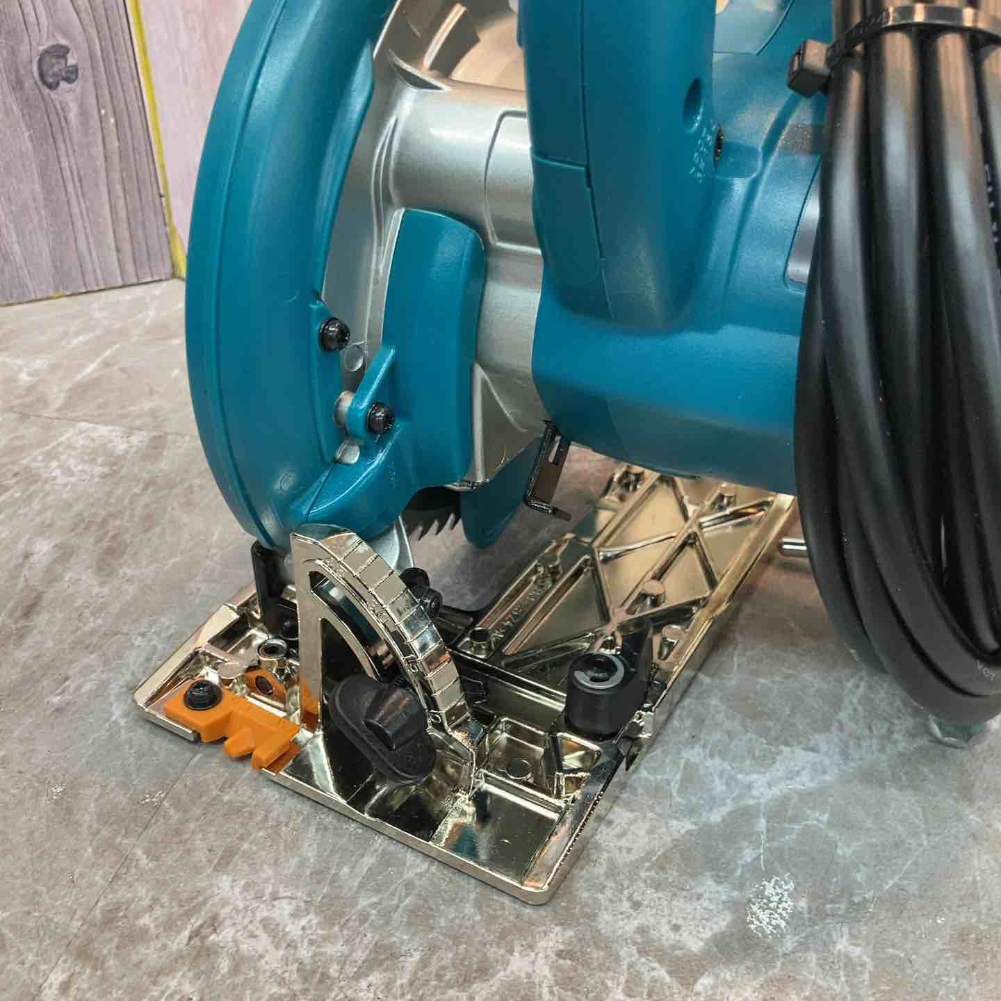 makita 電気マルノコ