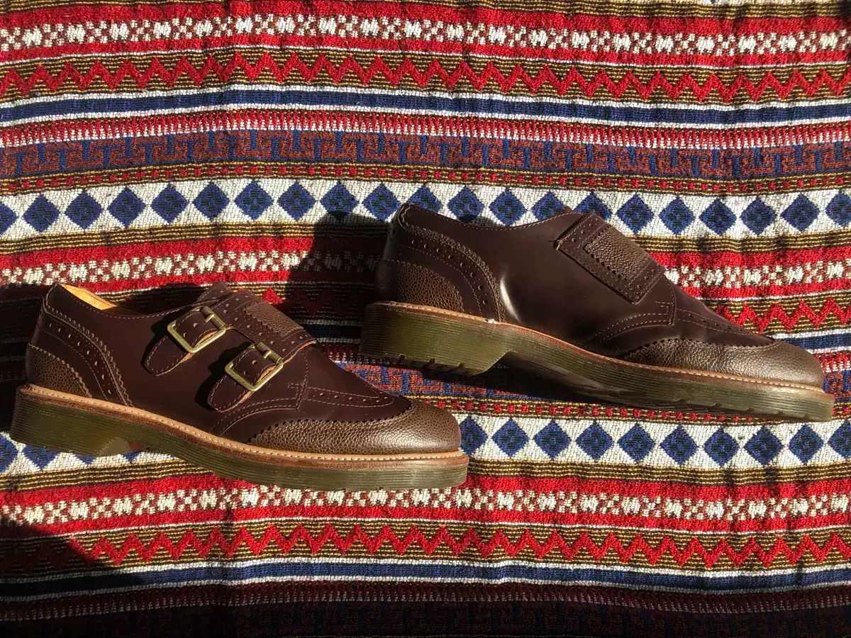 DR. MARTENS ドクターマーチン Carl ダブルモンクストラップ 靴 280