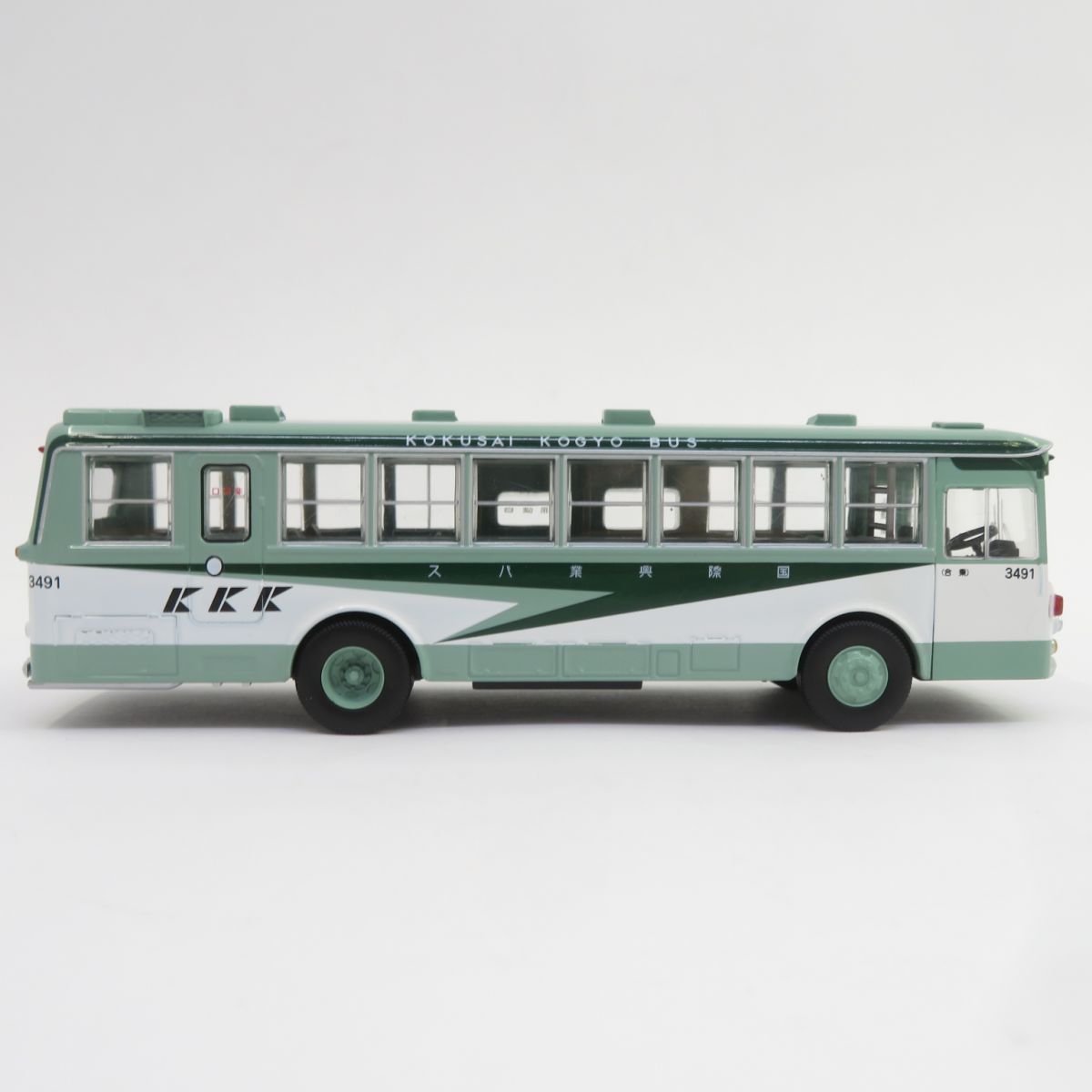 トミカリミテッドヴィンテージネオ LV-N09a いすゞBU04型バス 国際興業