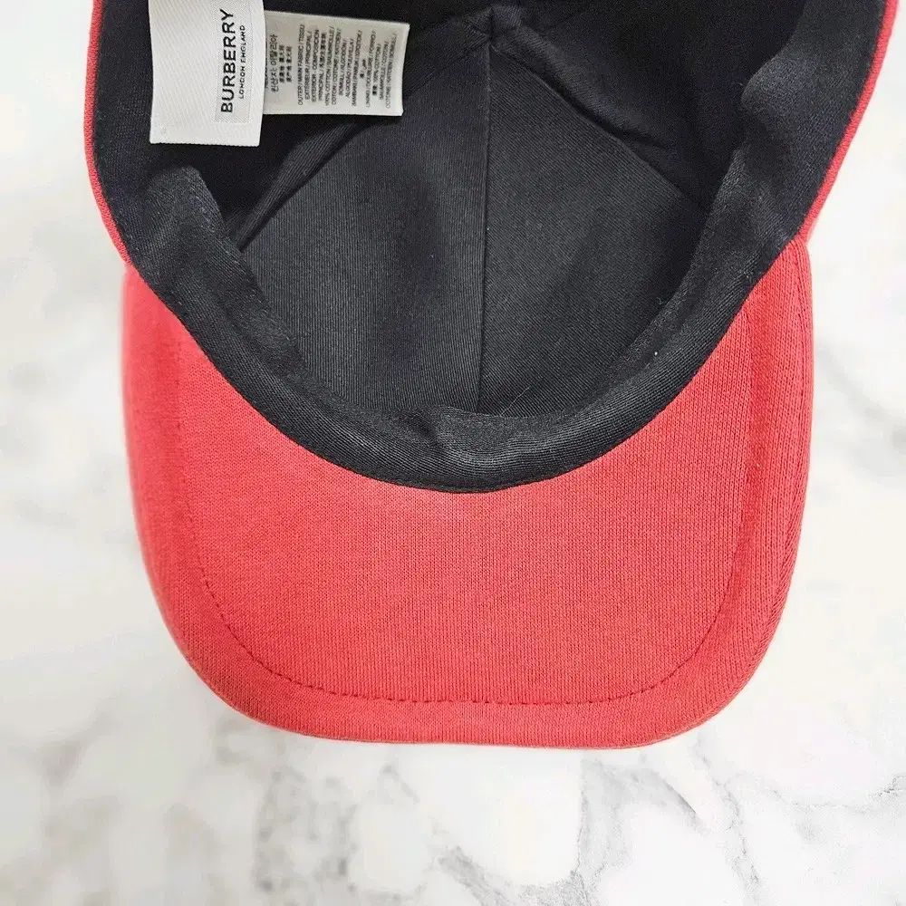  M BURBERRY バーバリー TBロゴ ベースボールキャップ レッド その他 キャップ