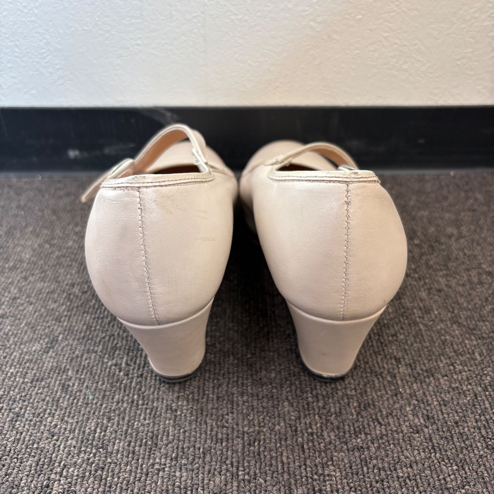 寂しい オスーナ フラメンコシューズ 36 1|2 ピンクベージュ グレージュ ヒール6㎝ パンプス 【人気のアイテム】