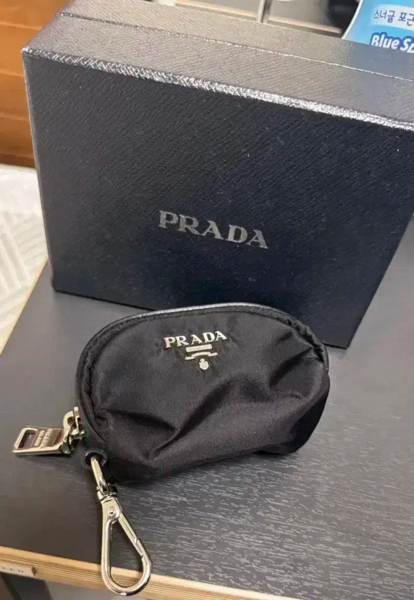PRADA プラダ ミニ ポーチ キーホルダー