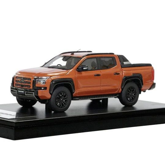 三菱 トライトン 1 43サイズ モデルカー ヤマブキオレンジメタリック TRITON