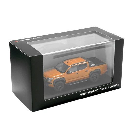 ヤマブキオレンジメタリック TRITON