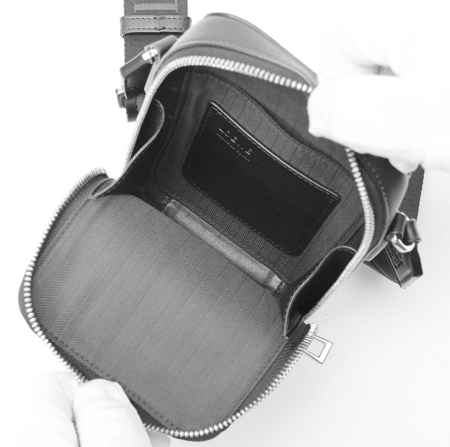 サテンカーフ レザー