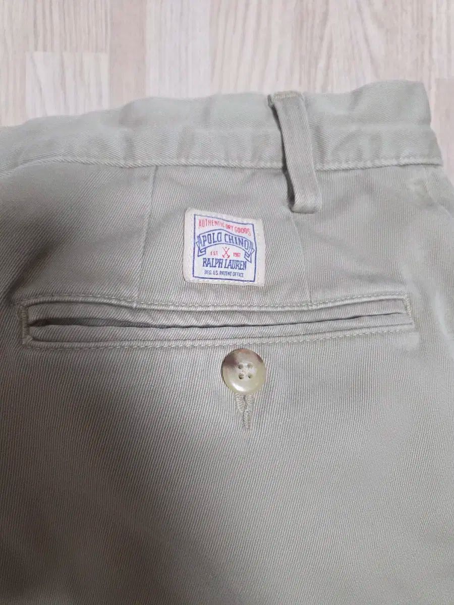 ウィットマン チノパンツ