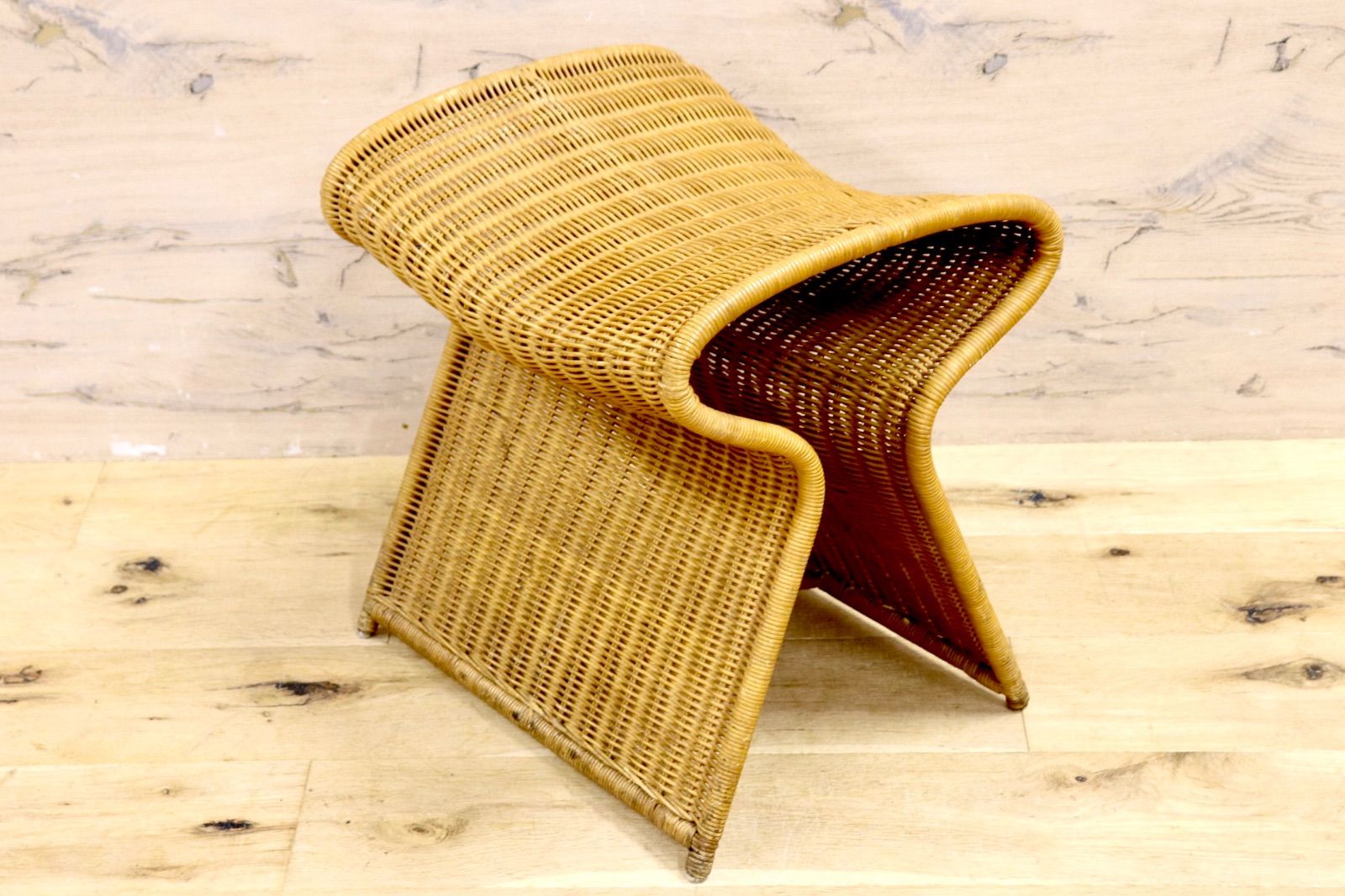 GMIK564B○IDEE | イデー SHROOM WICKER シュルーム ウィッカー ラタンスツール 籐 オットマン サイドチェア 定価約4万 腰掛け チェア