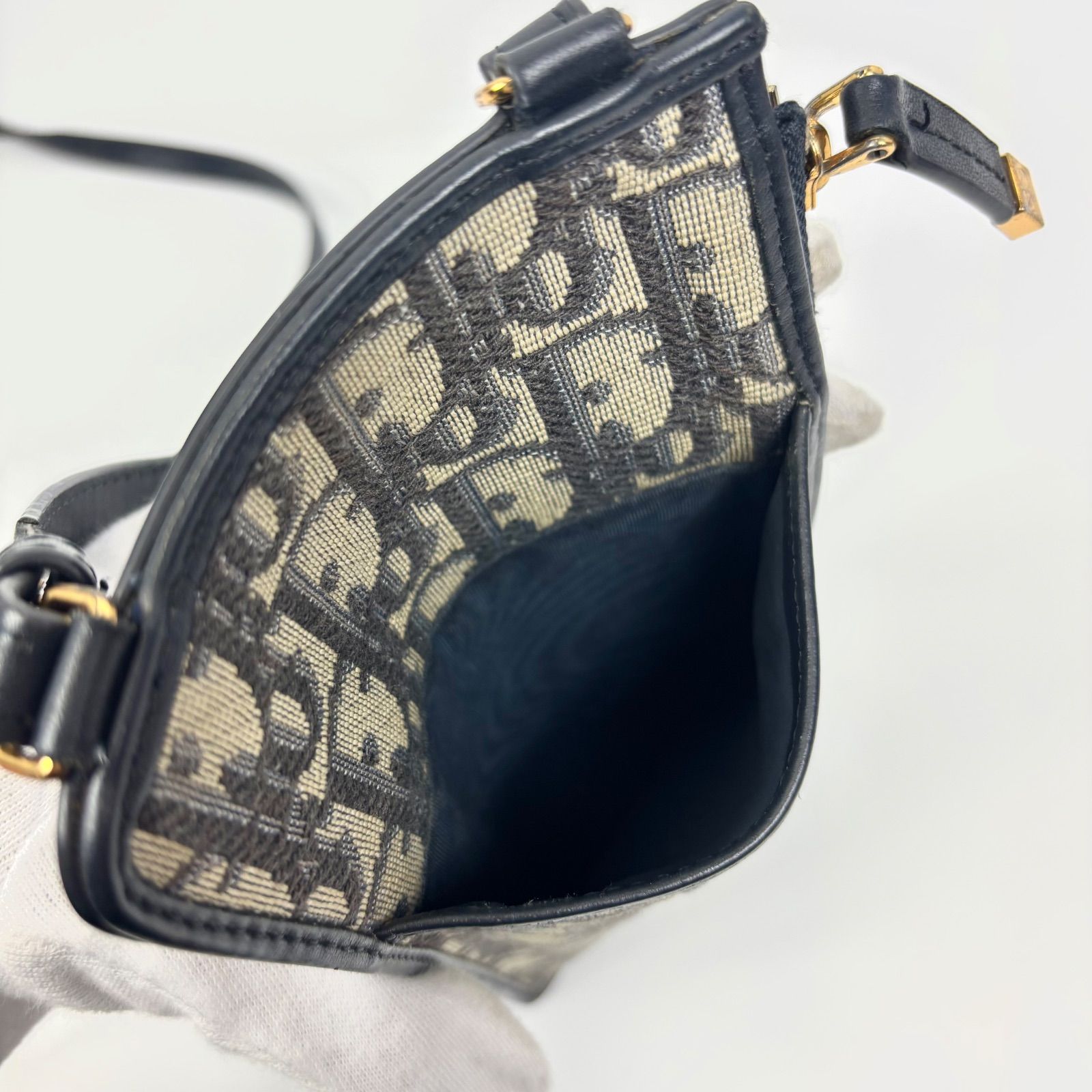 30 モンテーニュウォレット