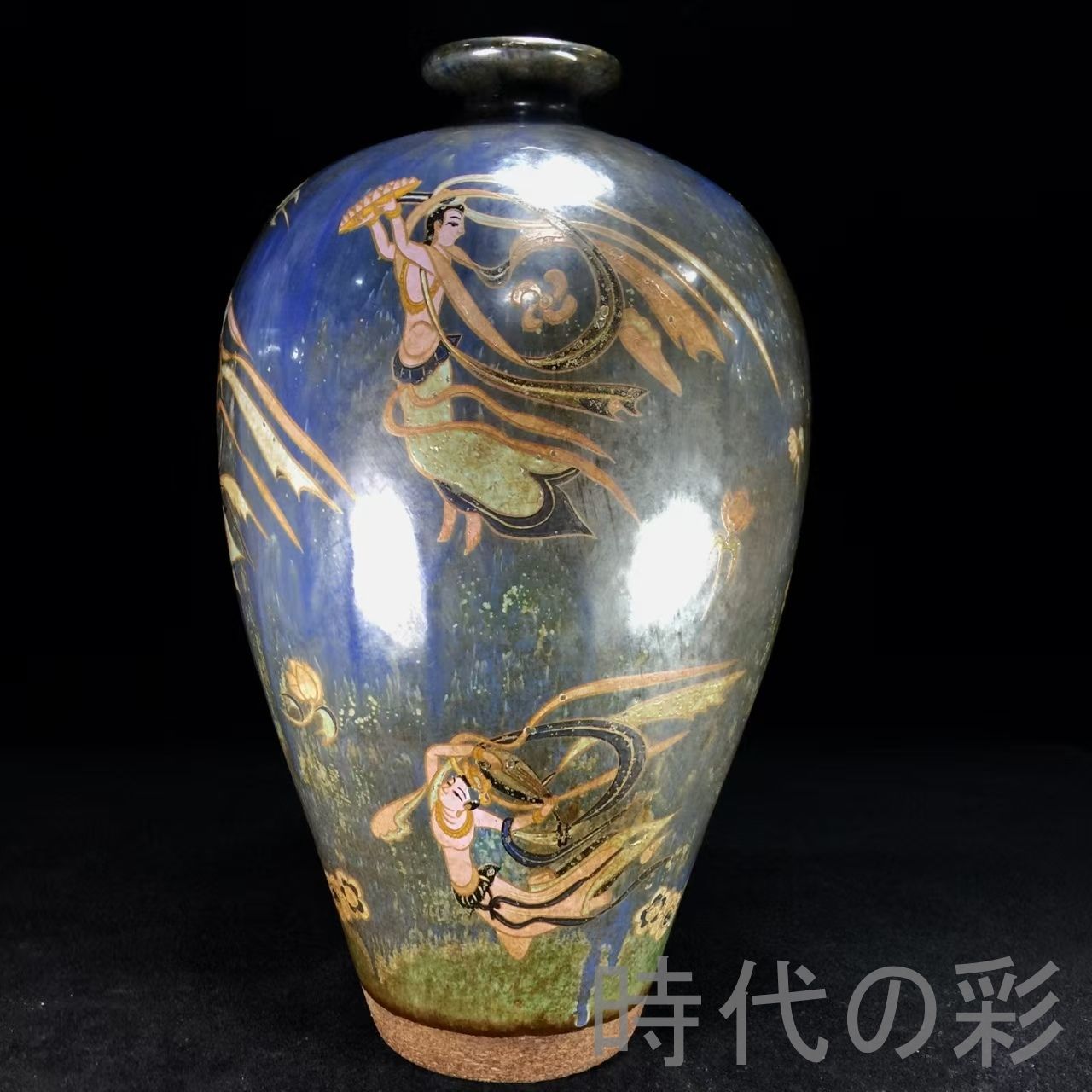 宋建窯彩絵飛天図梅瓶 中国古美術.宋代磁器.唐物骨董.工芸 .建窯.彩絵.古陶磁器.收藏品.鑑賞用.美術陶芸.アンティーク.R07102520