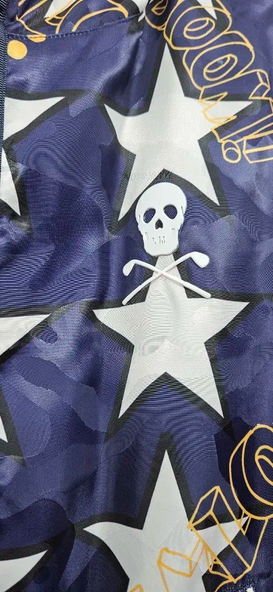 LONA マークアンドロナ