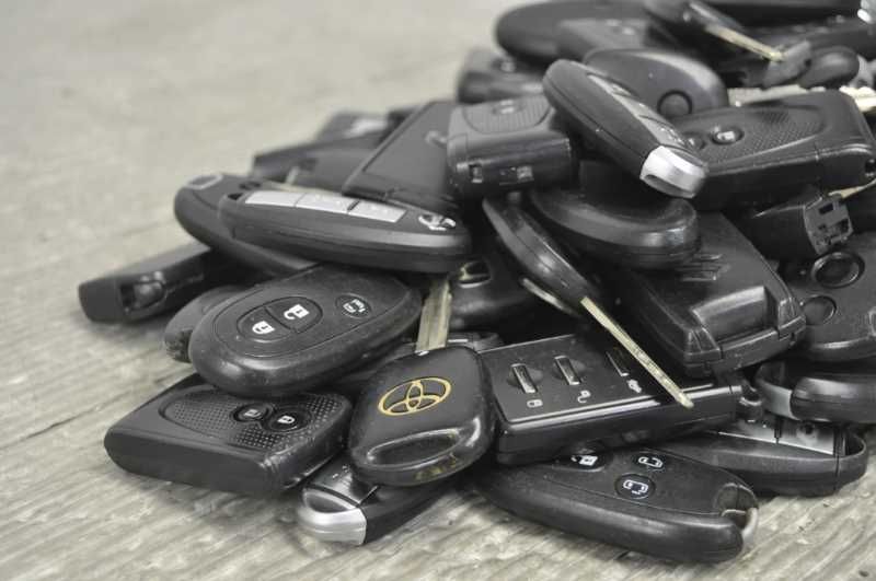 日産 ホンダ スズキ ダイハツ マツダ 他 スマートキー キーレスリモコン 鍵 100本 s020393A BRIGHTFACE_UK