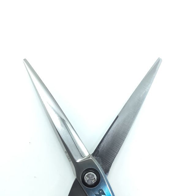 トギノンTOGINON NEOシャークライト2020モデル シザー オフセット 理容 美容ハサミ 美容師 理容師 右利き 6インチ sc 2203