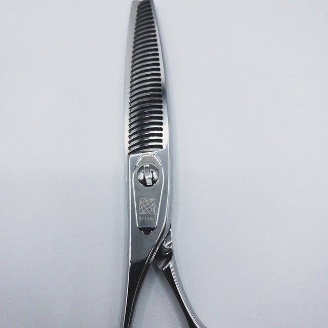 新品未使用品【UTSUMI内海シザー ウツミシザー】U&U OF30Lシザー