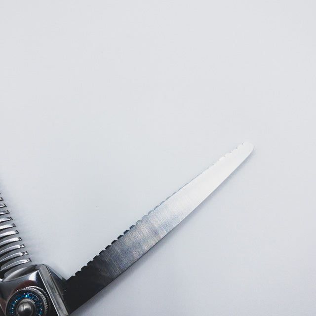 新品未使用【内海ウツミUTSUMI】SWISH15 オフセット シザー セニング