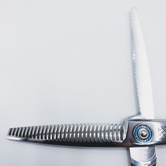 新品未使用【内海ウツミUTSUMI】SWISH15 オフセット シザー セニング