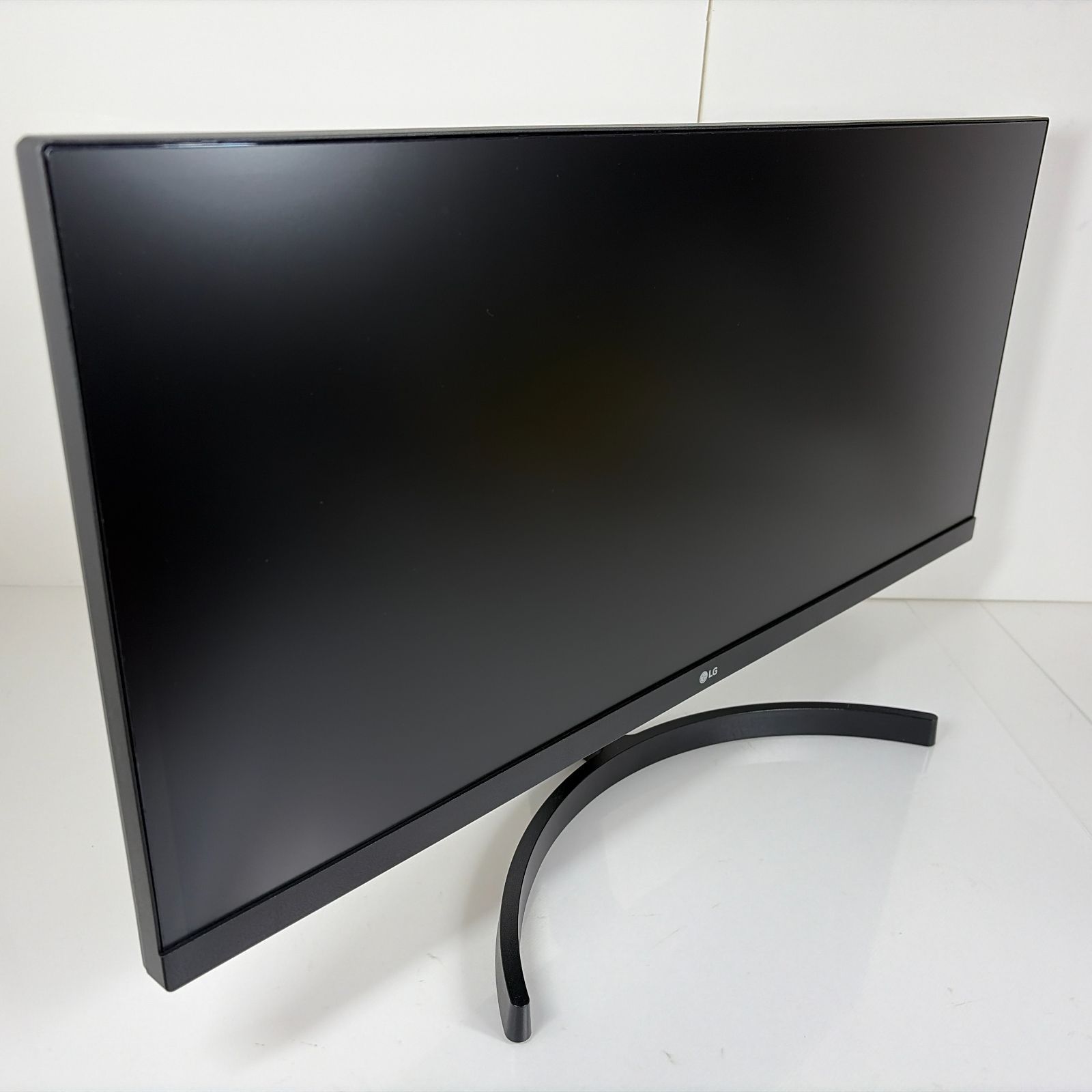 ウルトラワイドモニター