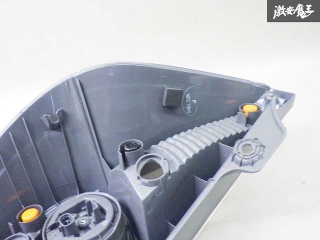 アクア　ＮHP10　STANLEY 52-252 Z　左右セット テールライト Yahoo!オークション -「stanley 52-252」(自動車、オートバイ