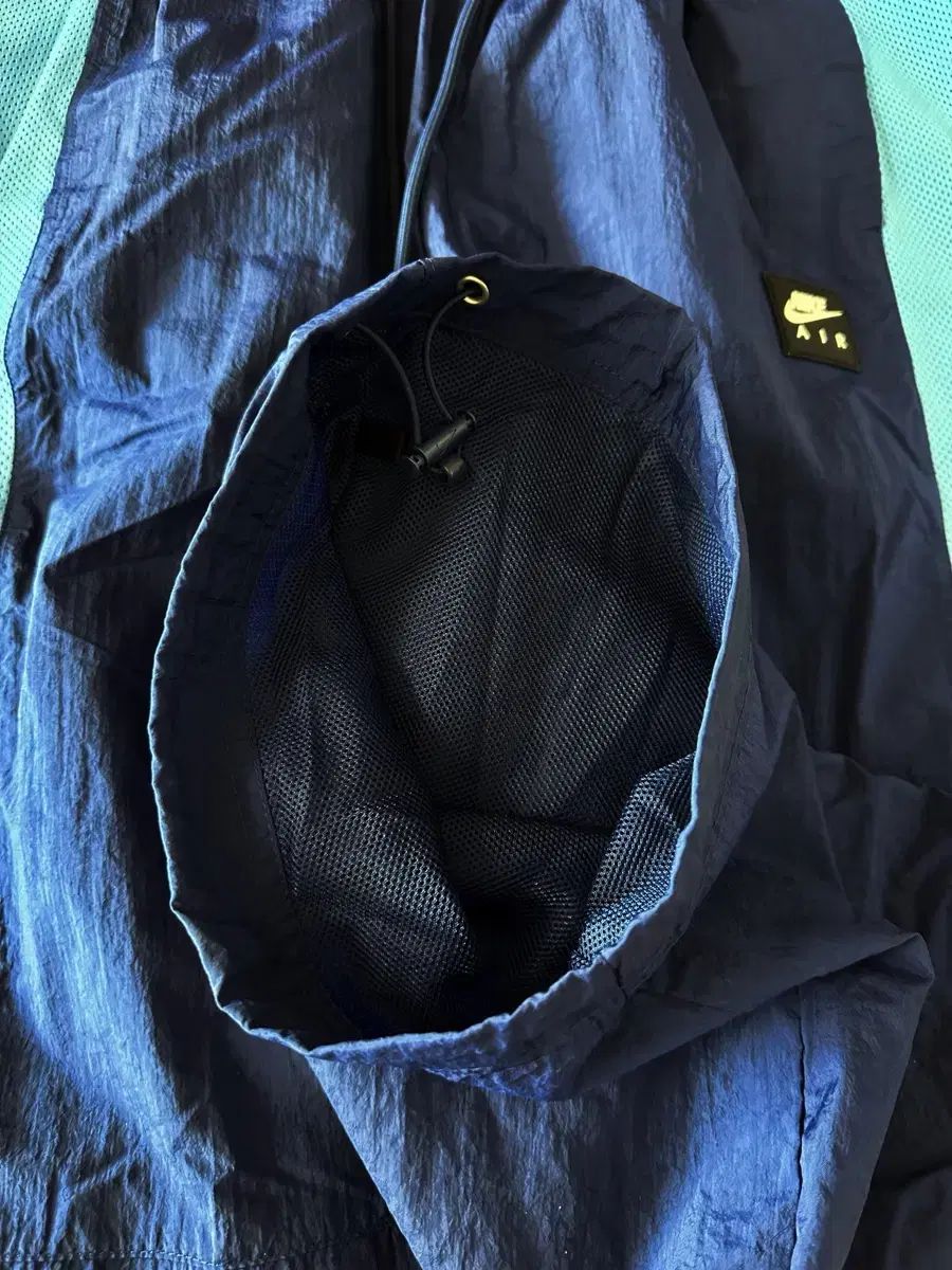 ウーブンパンツ